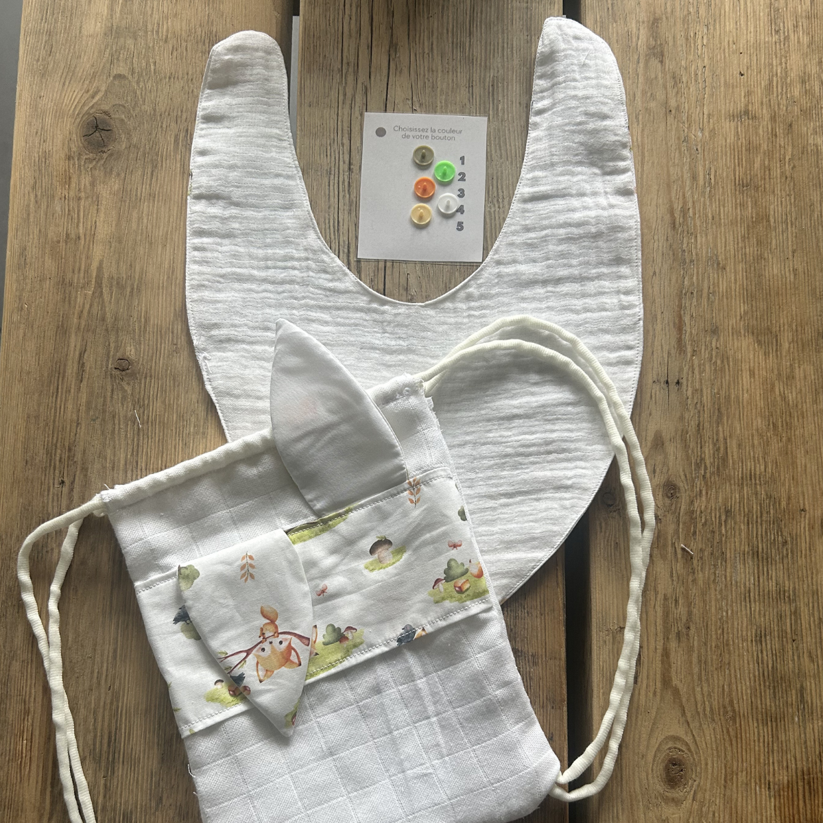 Lot Bébé – Bavoir + Sac Pochon Lapin (personnalisé ou non) – Image 4